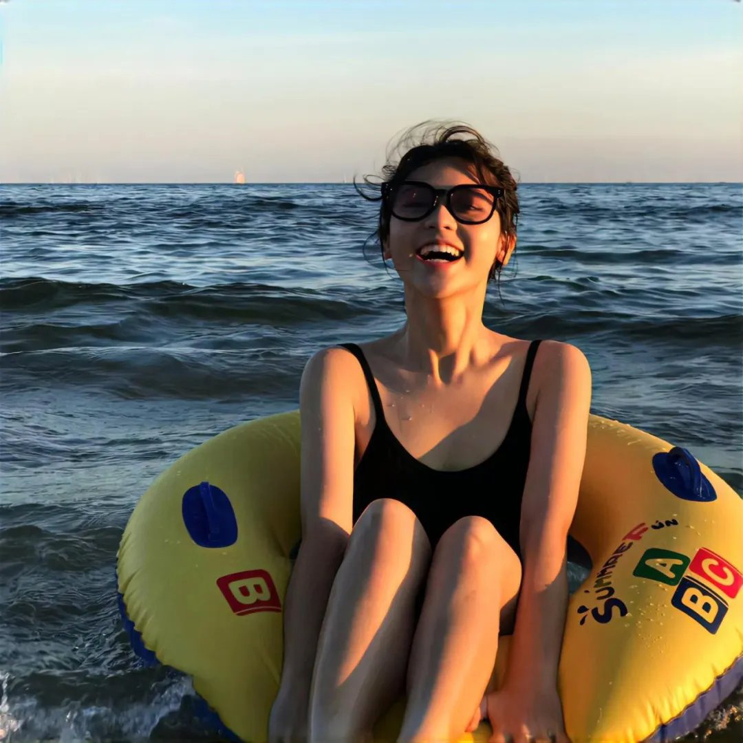 操场灯火·重逢海报